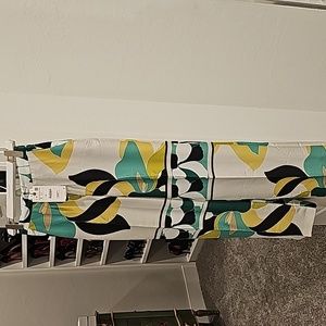 Zara sexy classy silky pants in amazing color print.